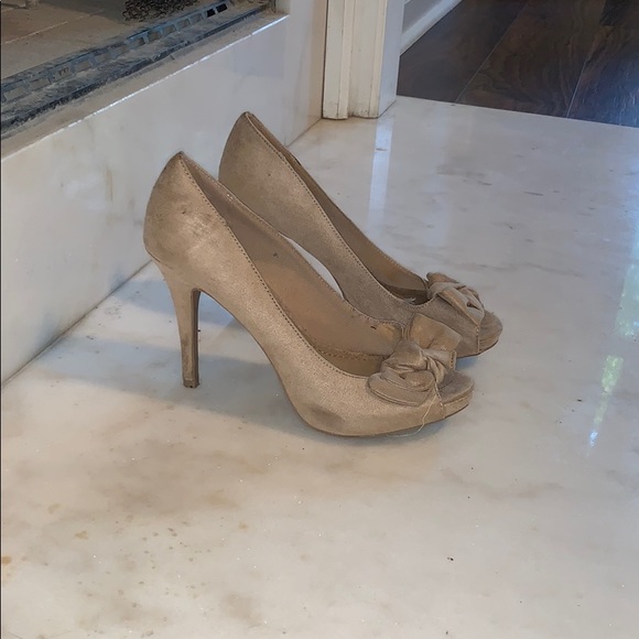 Heels - Picture 2 of 6